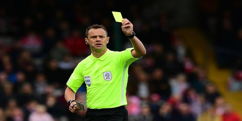 Chiến thuật đặt cược Kèo thẻ vàng hiệu quả tại Hitclub